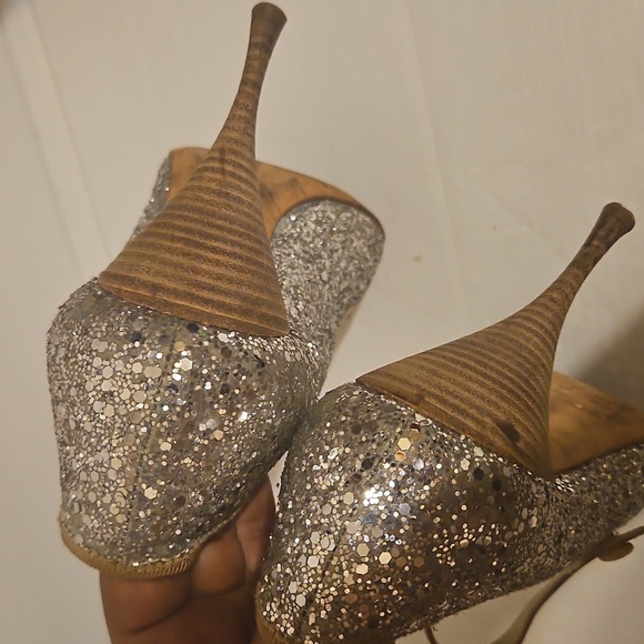 Miu Miu Silver Tan Glitter Mary Jane Open Toe Pumps Size 40 - Picture 10 of 12